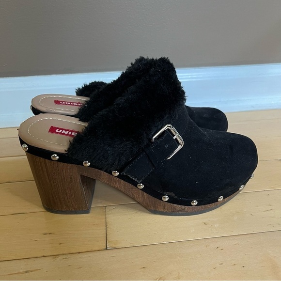Uninon Bay Shoes Womens 7.5 Samantha Slip On Mule Buckle Clogs Wood Black Fur - Picture 2 of 9